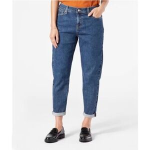 Denizen from Levis Mid Rise Boyfriend Jeans Womens 6 W28 Medium Wash